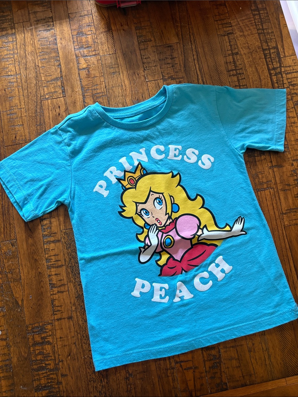 Nintendo Princess Peach Graphic Tee - Turquoise & Yellow